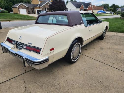 Cream 1983 Oldsmobile Toronado 2dr Coupe Custom Brougham