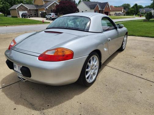 Arctic Silver Metallic 1997 Porsche Boxster 2dr Roadster Manual