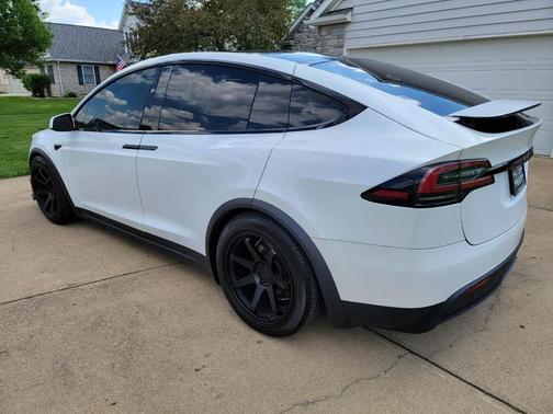 Pearl White Multi-Coat 2022 Tesla Model X Long Range AWD