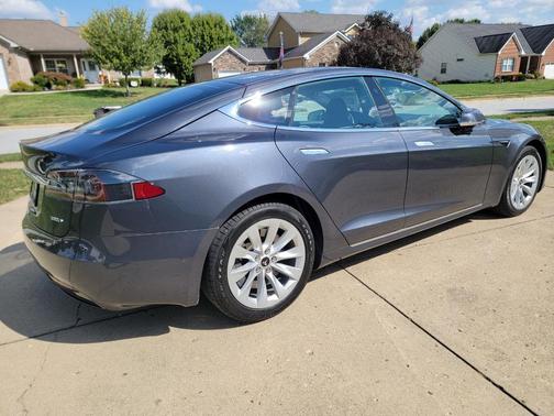 2018 Tesla Model S 100D