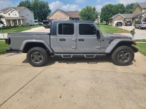 Sting-Gray Clearcoat 2020 Jeep Gladiator Rubicon