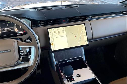 Varesine Blue Metallic 2026 Land Rover Range Rover P400 SE