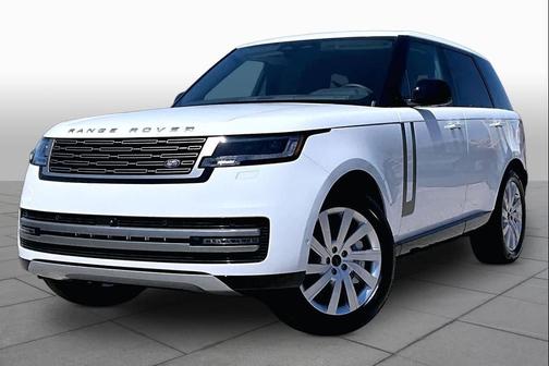 2026 Land Rover Range Rover P550e SE