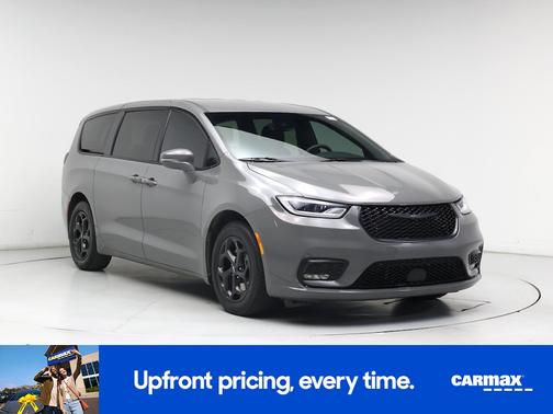 2022 Chrysler Pacifica Hybrid Touring L