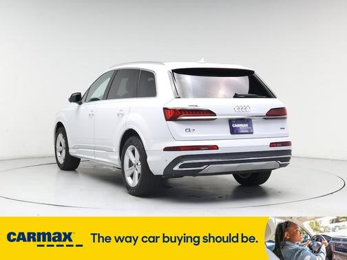 2024 Audi Q7 Premium Plus