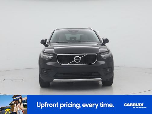 2021 Volvo XC40 T4 Momentum