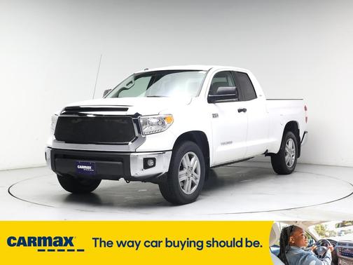 2015 Toyota Tundra SR5