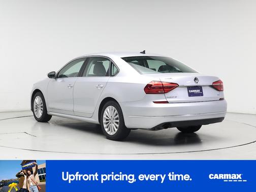 2016 Volkswagen Passat SE w/Tech