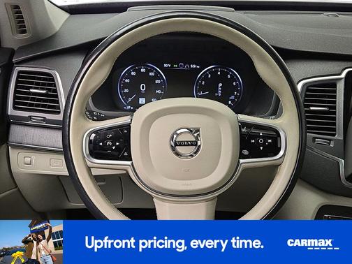 Black 2020 Volvo XC90 T6 Momentum