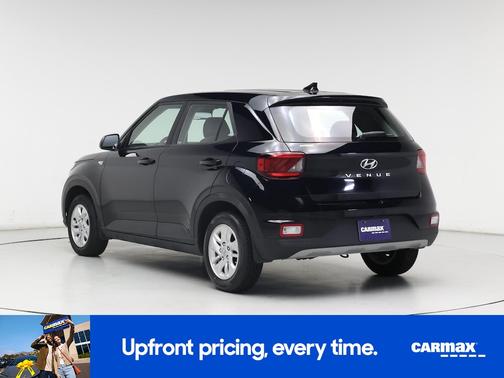 2022 Hyundai VENUE SE