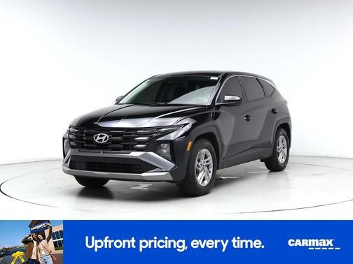 Black 2025 Hyundai TUCSON SE