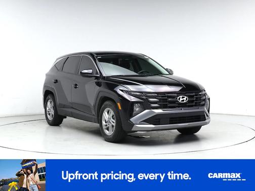 Black 2025 Hyundai TUCSON SE