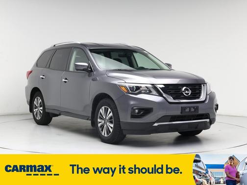 2019 Nissan Pathfinder SL