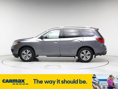 2019 Nissan Pathfinder SL