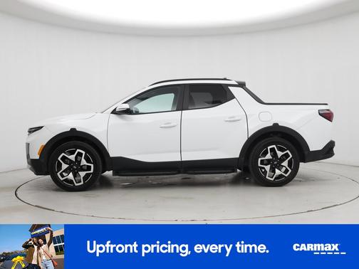 White 2022 Hyundai SANTA CRUZ Limited