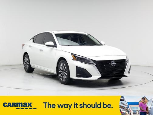 2024 Nissan Altima SV