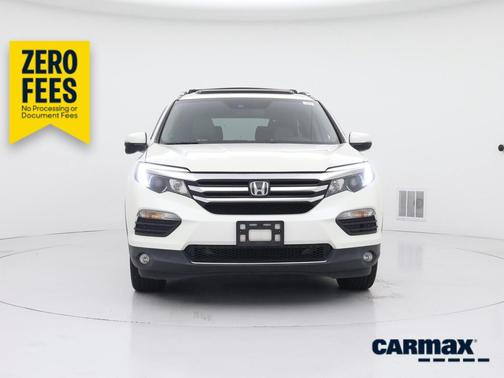 White 2016 Honda Pilot Touring