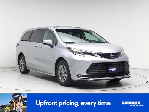 2023 Toyota Sienna XLE