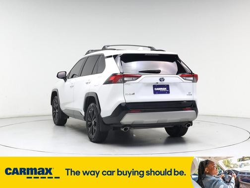 2023 Toyota RAV4 Hybrid SE