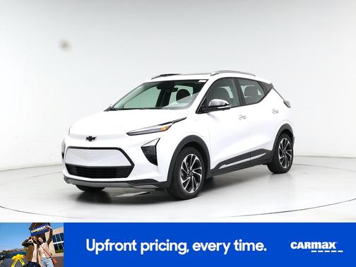 White 2023 Chevrolet Bolt EUV Premier