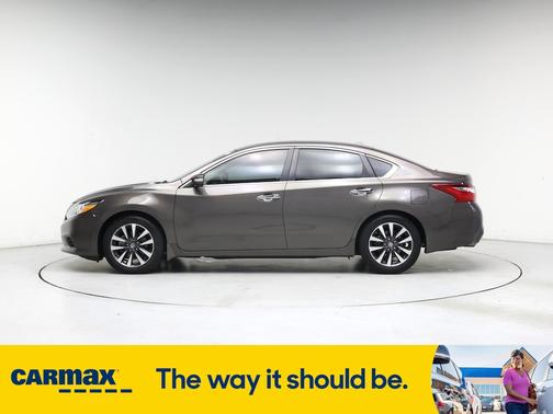 2017 Nissan Altima SV
