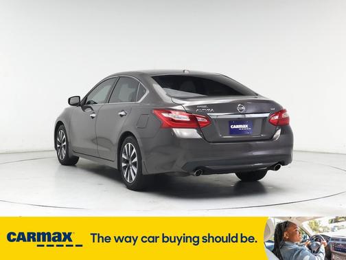 2017 Nissan Altima SV