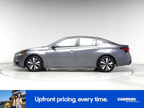 2022 Nissan Altima SV