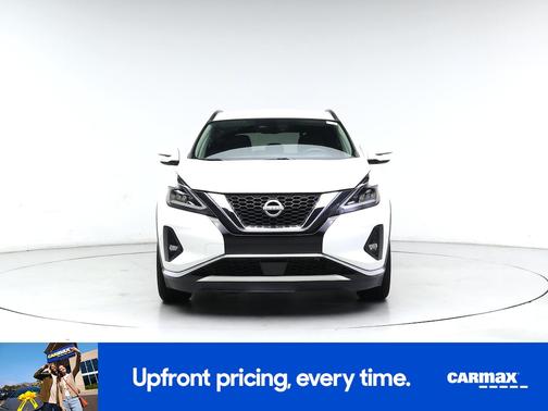White 2023 Nissan Murano SV