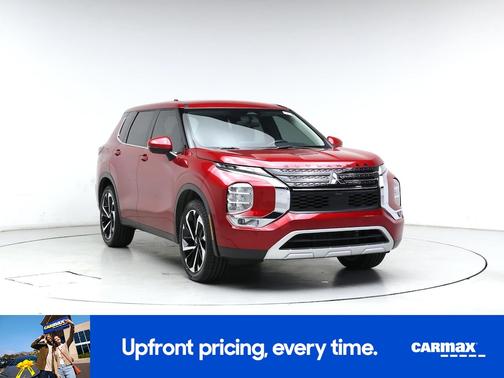 Red 2024 Mitsubishi Outlander SE