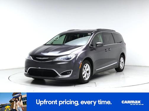 Gray 2017 Chrysler Pacifica Touring L