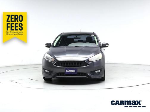Gray 2016 Ford Focus SE