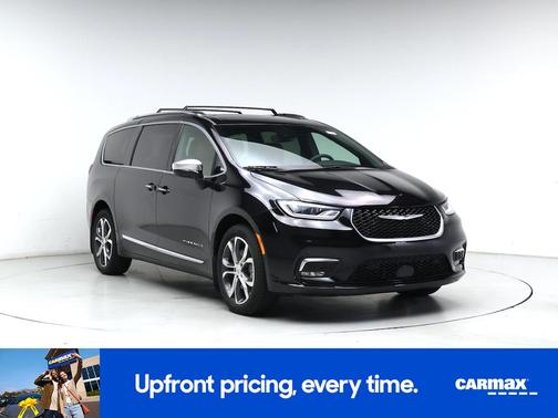 Black 2023 Chrysler Pacifica Pinnacle