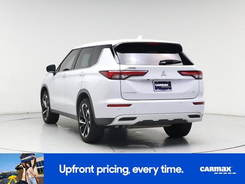 2023 Mitsubishi Outlander SE