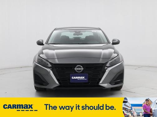 2023 Nissan Altima SV