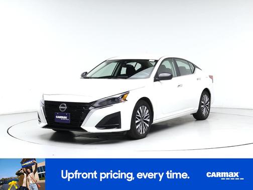 White 2025 Nissan Altima SV
