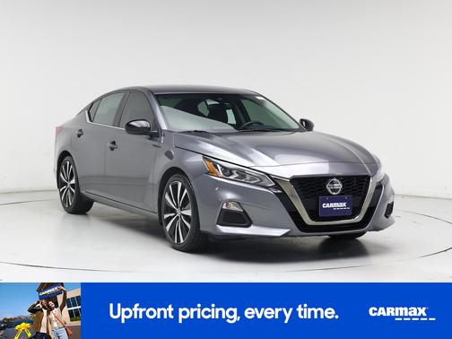 2022 Nissan Altima SR