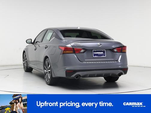 2022 Nissan Altima SR