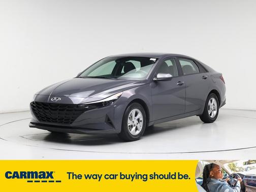 2023 Hyundai ELANTRA SE