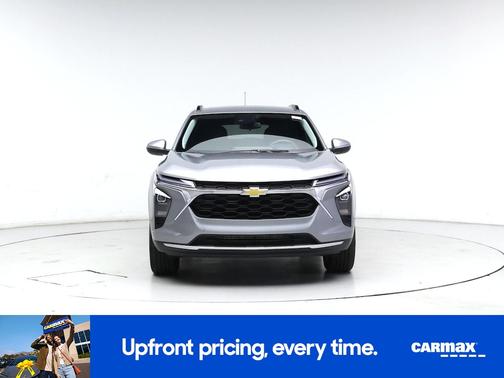Gray 2025 Chevrolet Trax LT