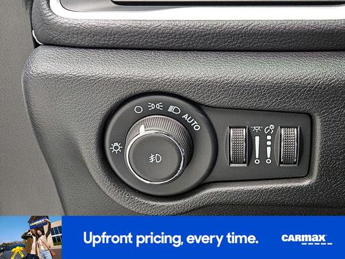 White 2024 Chrysler Pacifica Touring L