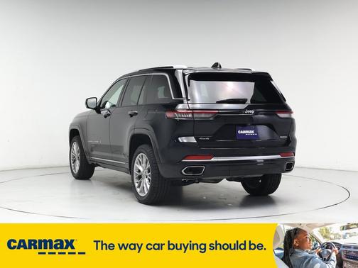2022 Jeep Grand Cherokee Summit
