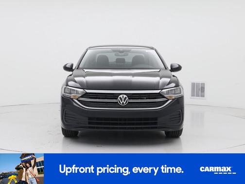 Black 2023 Volkswagen Jetta SE