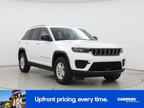 White 2023 Jeep Grand Cherokee Laredo