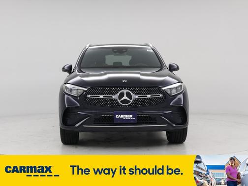2023 Mercedes-Benz GLC 300