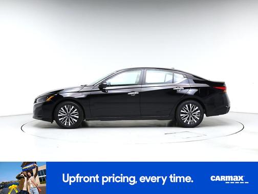 Black 2025 Nissan Altima SV