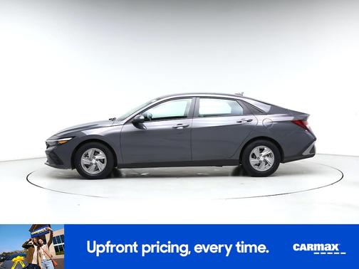 Gray 2025 Hyundai ELANTRA SE