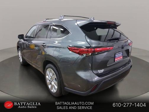 2022 Toyota Highlander Limited