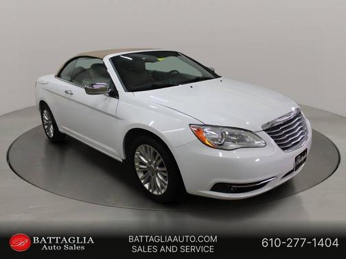 Bright White Clearcoat 2013 Chrysler 200 Limited