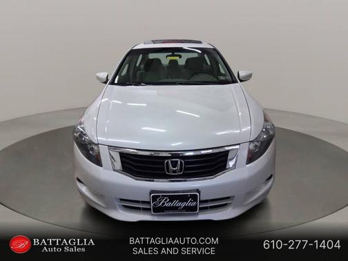 White 2009 Honda Accord EX