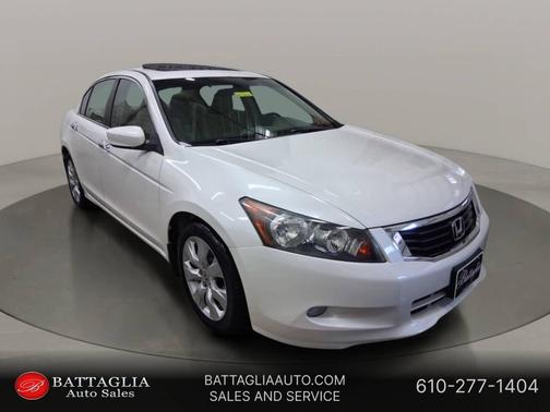 White 2009 Honda Accord EX